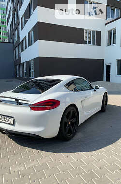 Купе Porsche Cayman 2015 в 