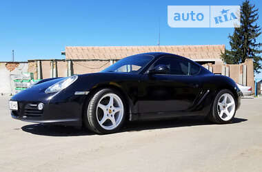 Купе Porsche Cayman 2010 в Києві