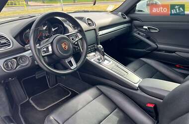 Купе Porsche Cayman 2017 в 