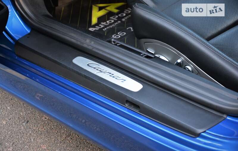 Купе Porsche Cayman 2013 в Киеве