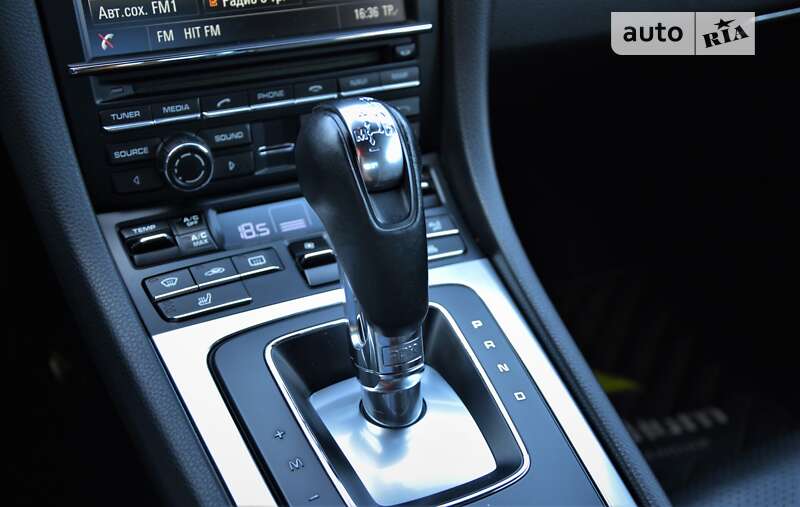 Купе Porsche Cayman 2013 в Киеве