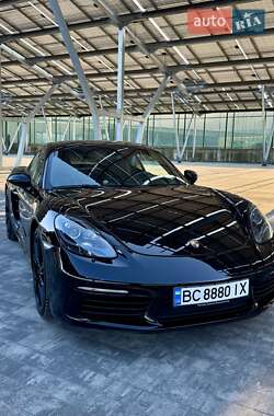 Купе Porsche Cayman 2017 в 