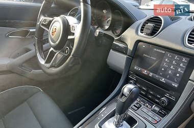Купе Porsche Cayman 2018 в 