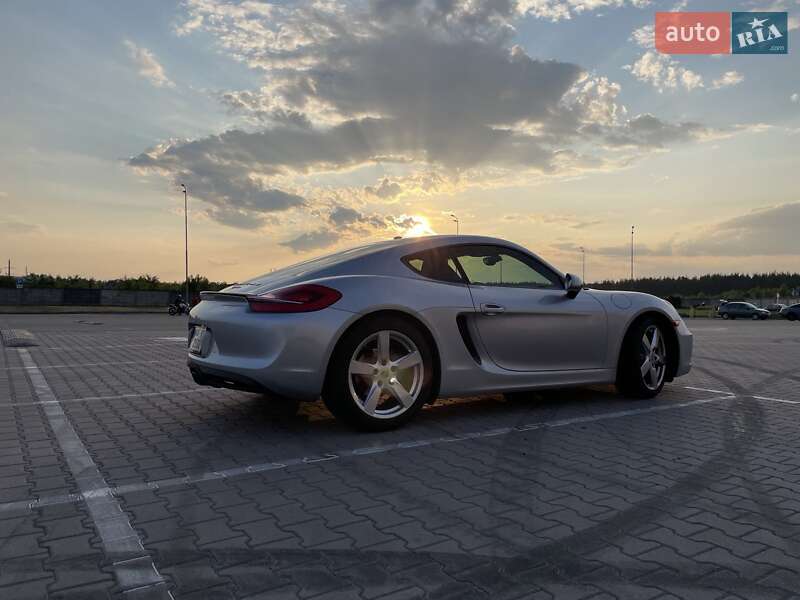 Купе Porsche Cayman 2016 в Киеве