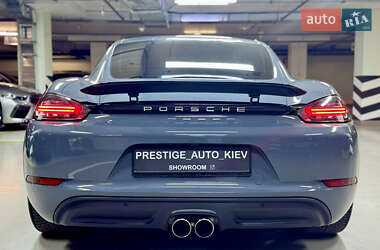 Купе Porsche Cayman 2018 в 