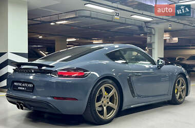 Купе Porsche Cayman 2018 в 