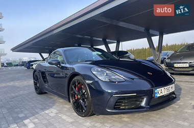 Купе Porsche Cayman 2018 в 