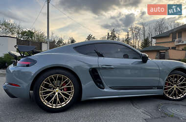 Купе Porsche Cayman 2018 в 