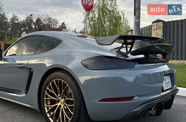 Купе Porsche Cayman 2018 в 