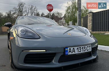 Купе Porsche Cayman 2018 в 