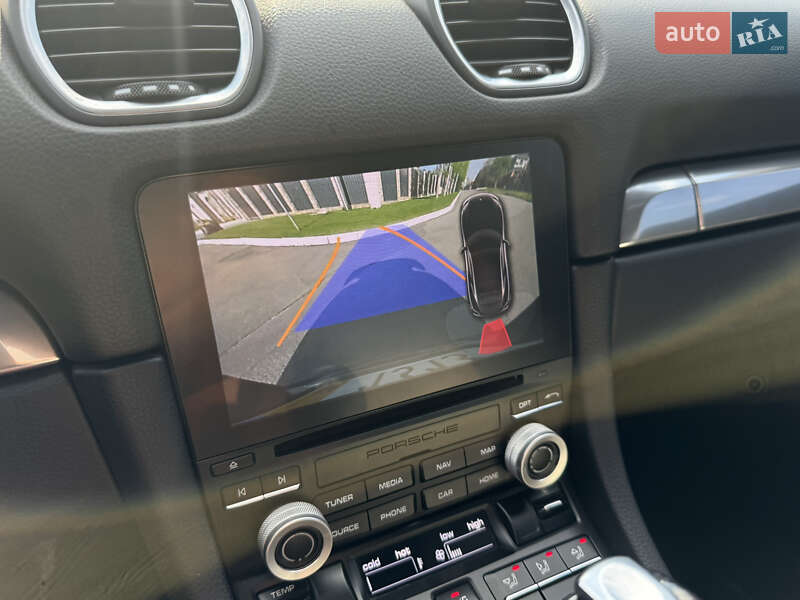Купе Porsche Cayman 2018 в Киеве