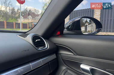 Купе Porsche Cayman 2018 в 