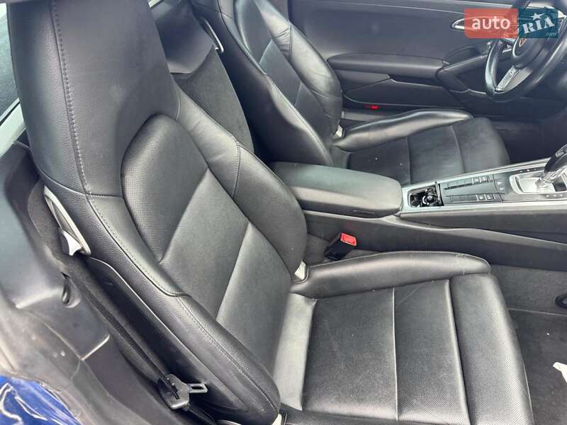 Купе Porsche Cayman 2018 в Львові