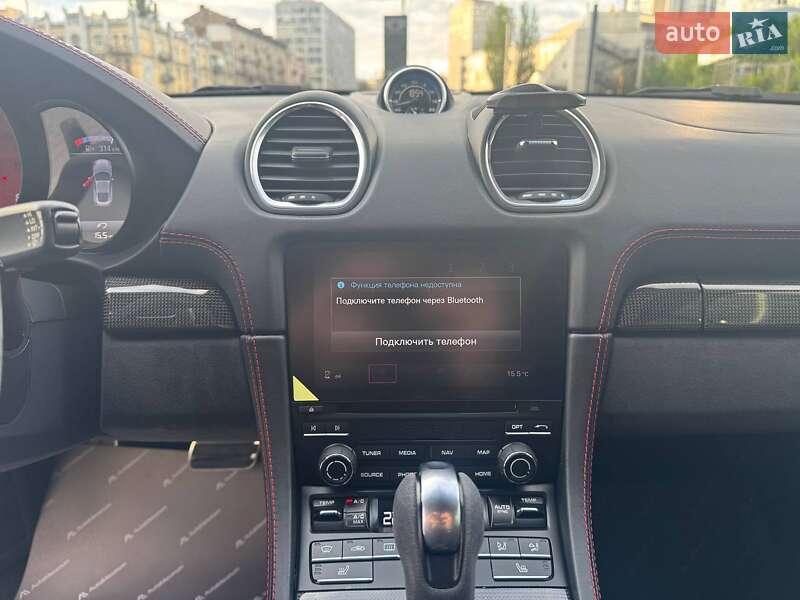 Купе Porsche Cayman 2018 в Киеве