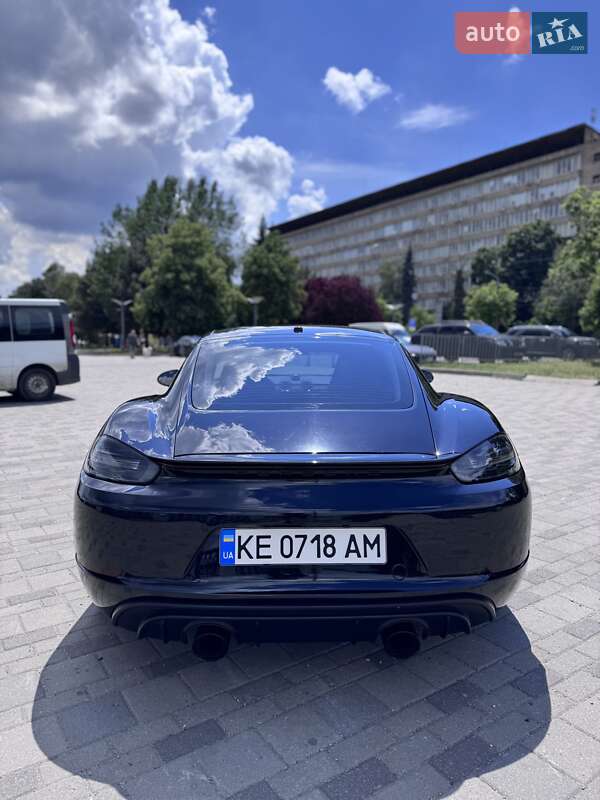 Купе Porsche Cayman 2017 в Днепре