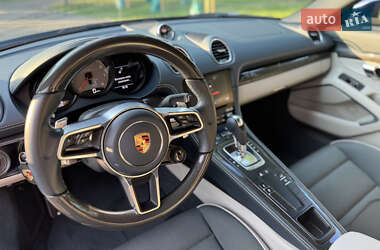 Купе Porsche Cayman 2018 в 