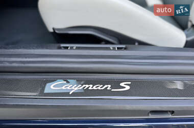 Купе Porsche Cayman 2018 в 