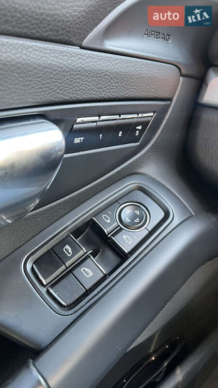 Купе Porsche Cayman 2013 в Ивано-Франковске