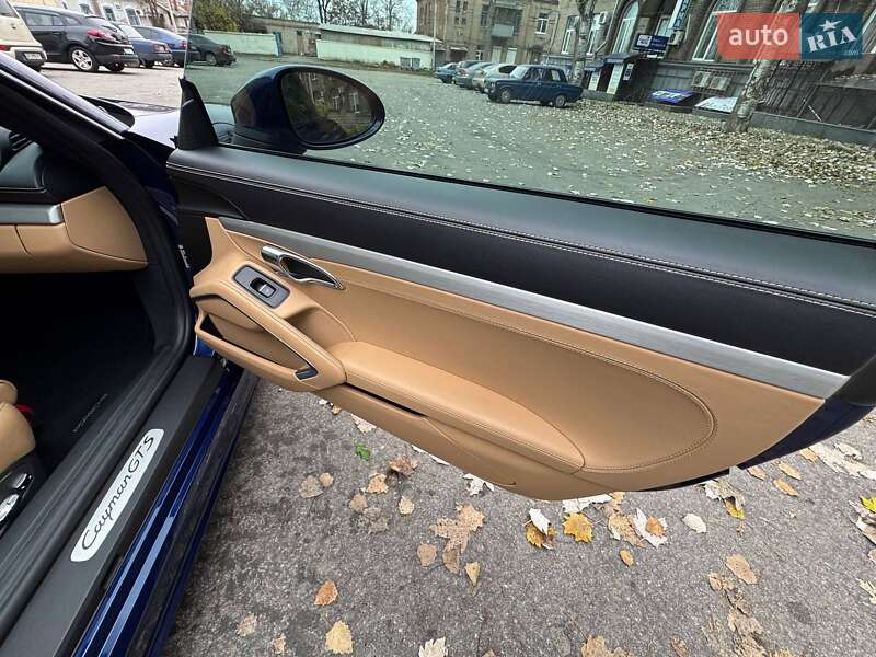 Купе Porsche Cayman 2022 в Запорожье