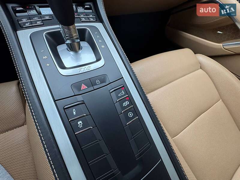 Купе Porsche Cayman 2022 в Запорожье