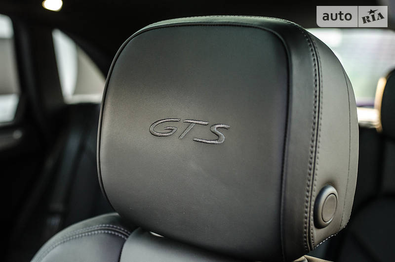 Позашляховик / Кросовер Porsche Macan 2016 в Києві