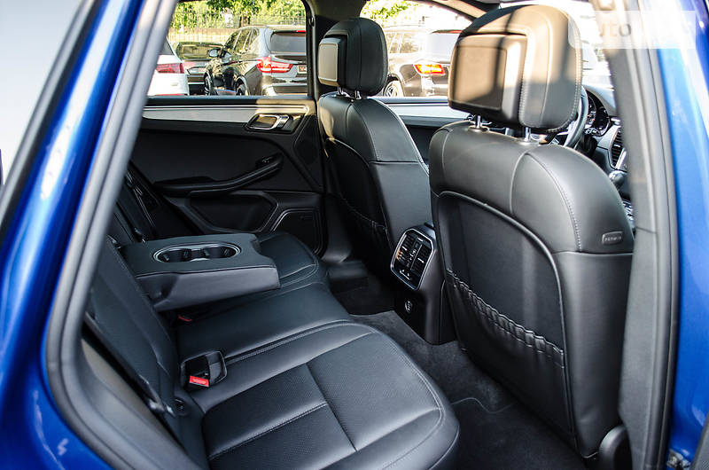 Позашляховик / Кросовер Porsche Macan 2016 в Києві