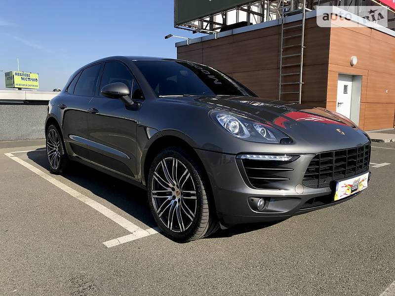 Внедорожник / Кроссовер Porsche Macan 2014 в 
