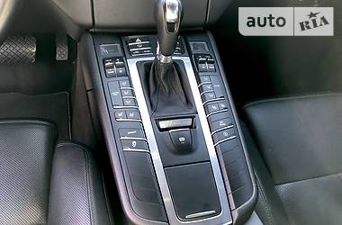 Внедорожник / Кроссовер Porsche Macan 2014 в 
