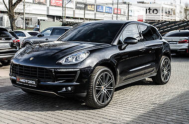 Позашляховик / Кросовер Porsche Macan 2015 в 