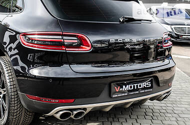 Позашляховик / Кросовер Porsche Macan 2015 в 