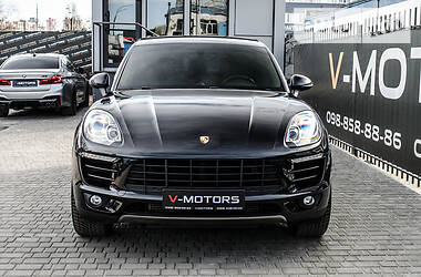 Позашляховик / Кросовер Porsche Macan 2015 в 