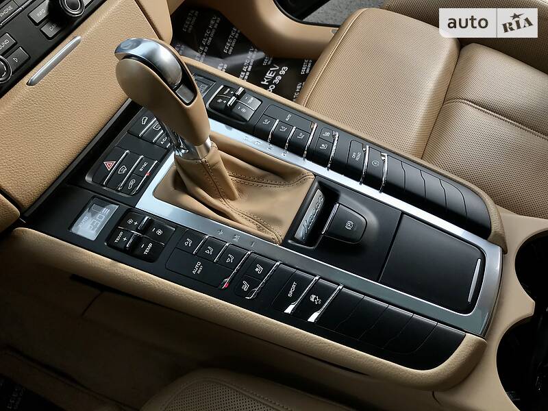 Позашляховик / Кросовер Porsche Macan 2015 в Києві фото 48 Позашляховик / Кросовер Porsche Macan 2015 в Києві