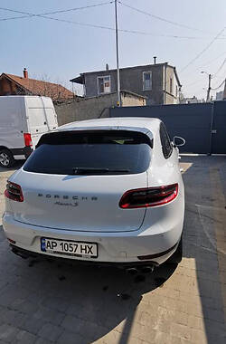 Позашляховик / Кросовер Porsche Macan 2015 в 