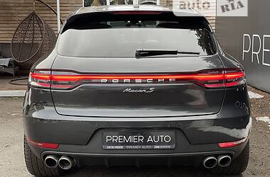 Внедорожник / Кроссовер Porsche Macan 2020 в Киеве