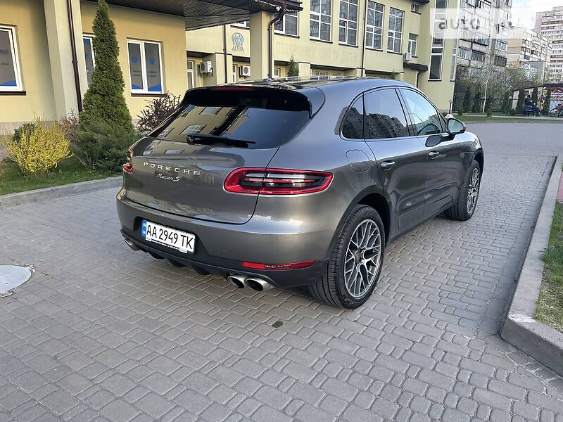 Внедорожник / Кроссовер Porsche Macan 2015 в Киеве