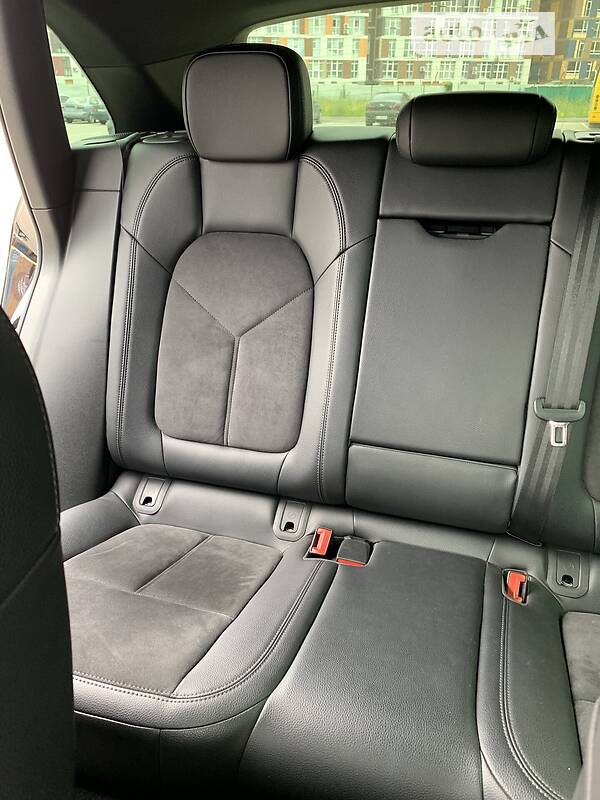 Внедорожник / Кроссовер Porsche Macan 2017 в Киеве