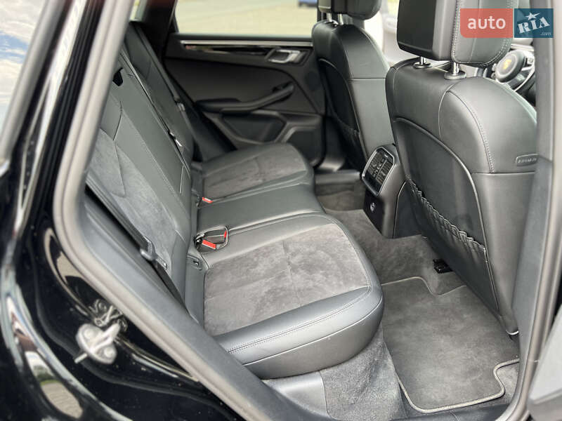 Позашляховик / Кросовер Porsche Macan 2020 в Ужгороді фото 26 Позашляховик / Кросовер Porsche Macan 2020 в Ужгороді