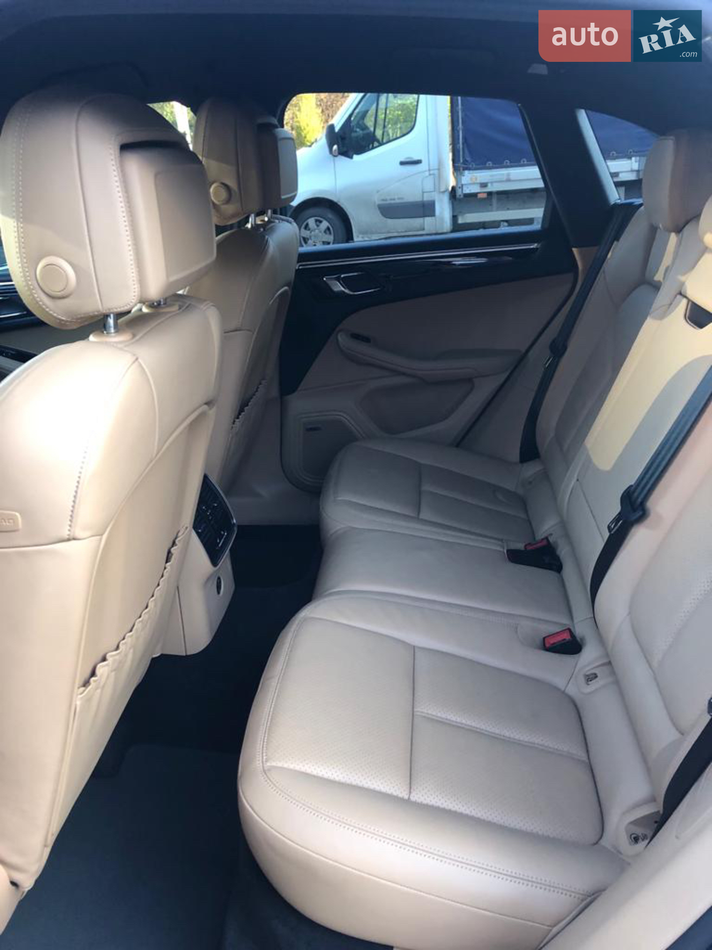 2018 Porsche Macan - мініатюра 12
