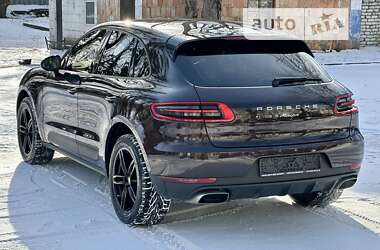 Внедорожник / Кроссовер Porsche Macan 2017 в 