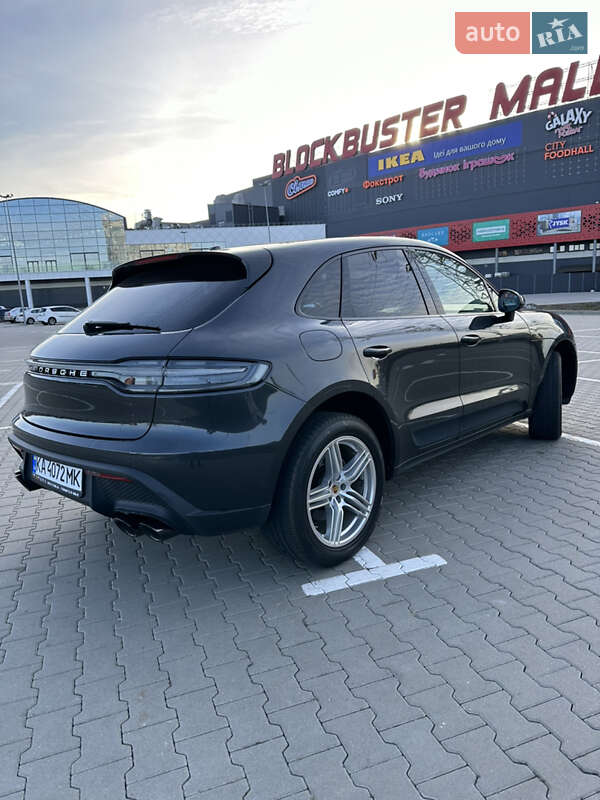 Внедорожник / Кроссовер Porsche Macan 2016 в Киеве