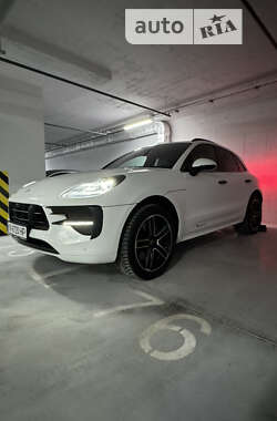 Внедорожник / Кроссовер Porsche Macan 2020 в 