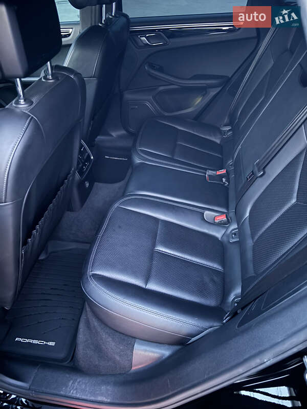 Позашляховик / Кросовер Porsche Macan 2016 в Києві фото 15 Позашляховик / Кросовер Porsche Macan 2016 в Києві