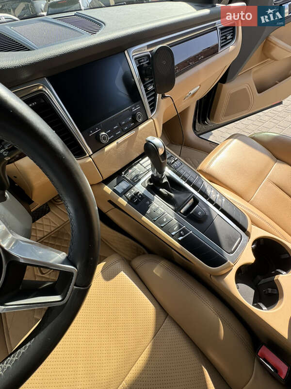 Внедорожник / Кроссовер Porsche Macan 2018 в Днепре фото 15 Внедорожник / Кроссовер Porsche Macan 2018 в Днепре
