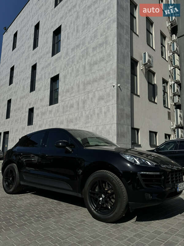 Внедорожник / Кроссовер Porsche Macan 2018 в Днепре фото 20 Внедорожник / Кроссовер Porsche Macan 2018 в Днепре