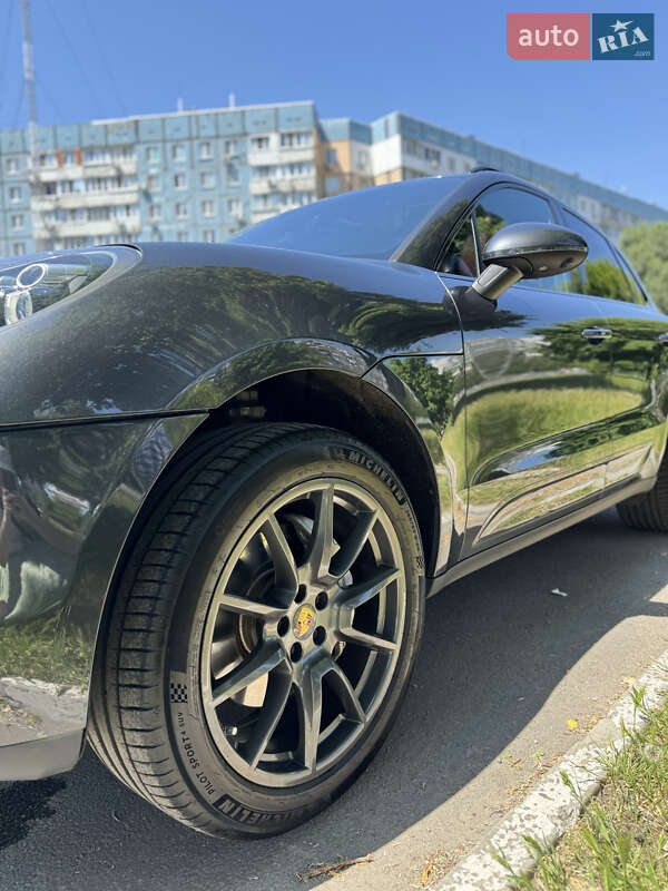 Внедорожник / Кроссовер Porsche Macan 2016 в Днепре