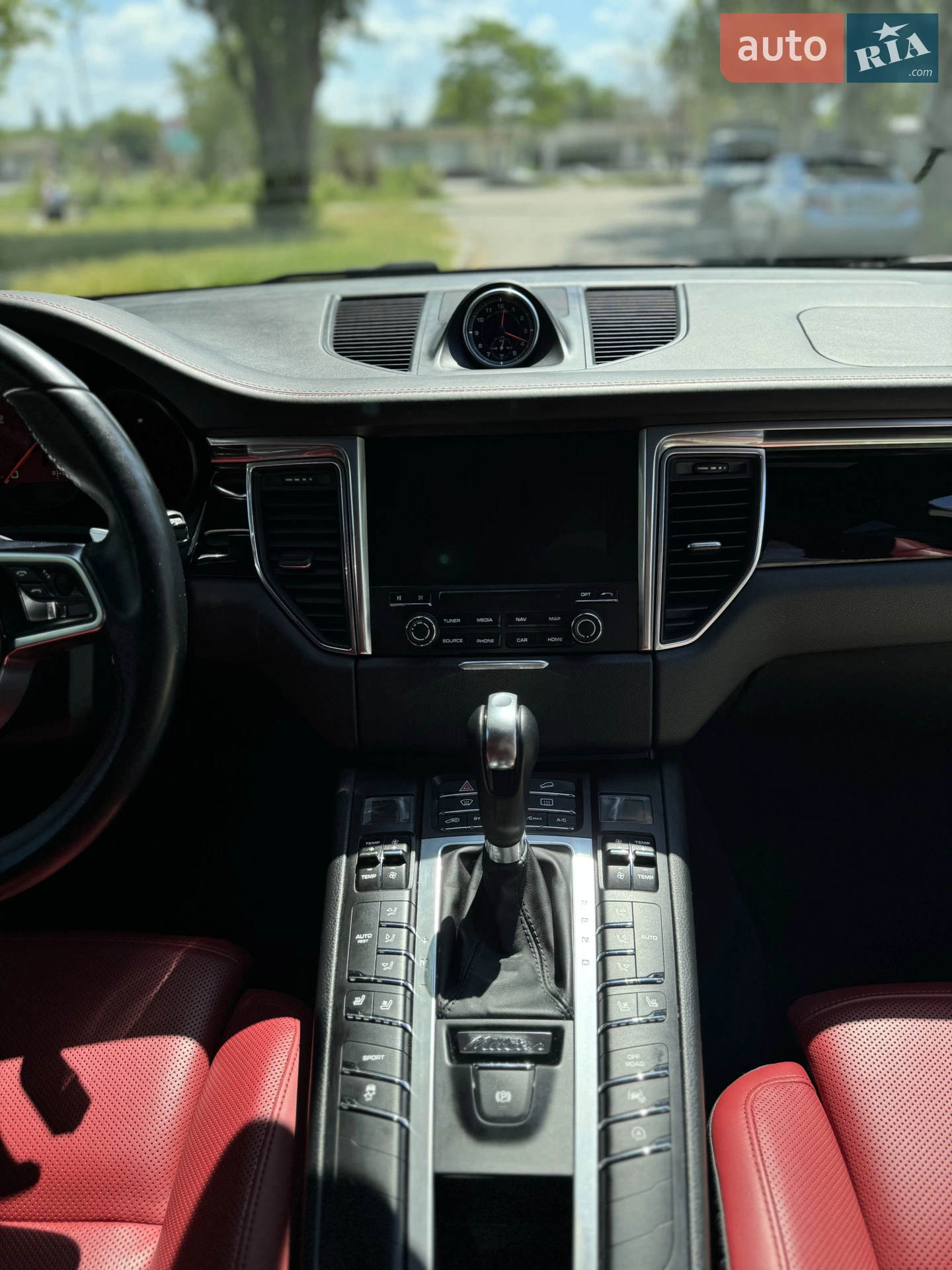 2016 Porsche Macan - мініатюра 9