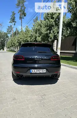 Porsche Macan 2015