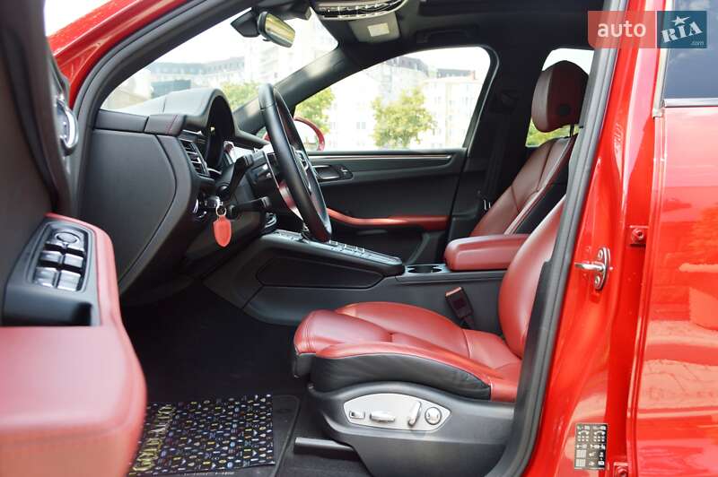 Позашляховик / Кросовер Porsche Macan 2019 в Одесі