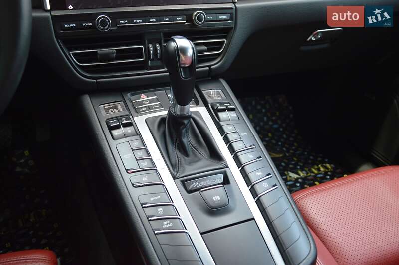 Позашляховик / Кросовер Porsche Macan 2019 в Одесі