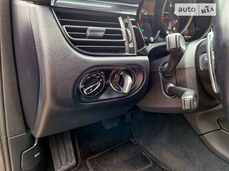 Позашляховик / Кросовер Porsche Macan 2019 в Софіївській Борщагівці